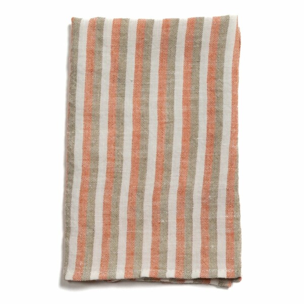 The Good Food Christmas Gift Guide Foodie gifts for under £50 poppy and honesty linen napkins